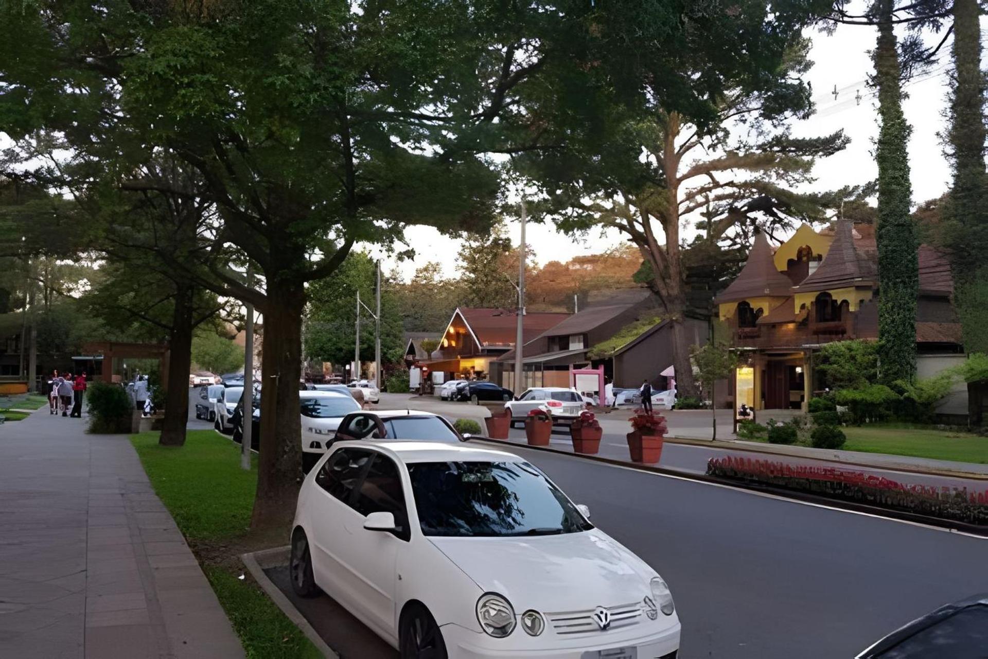 Maravilhoso Apartamento No Centro De Gramado Luaran gambar